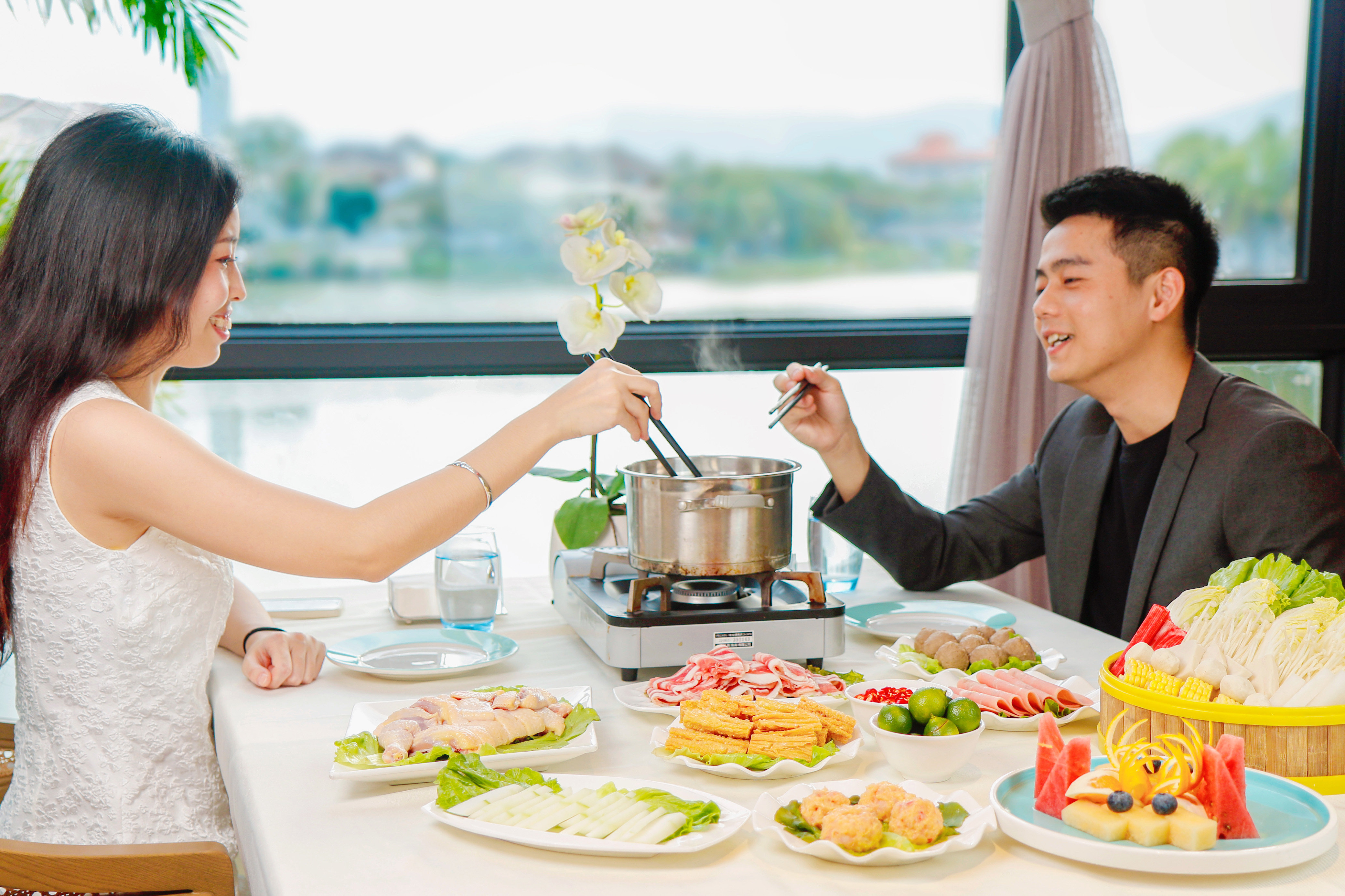 holiday inn and suites sanya yalong bay