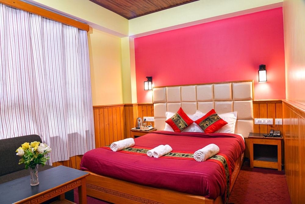 rufina lachung heritage