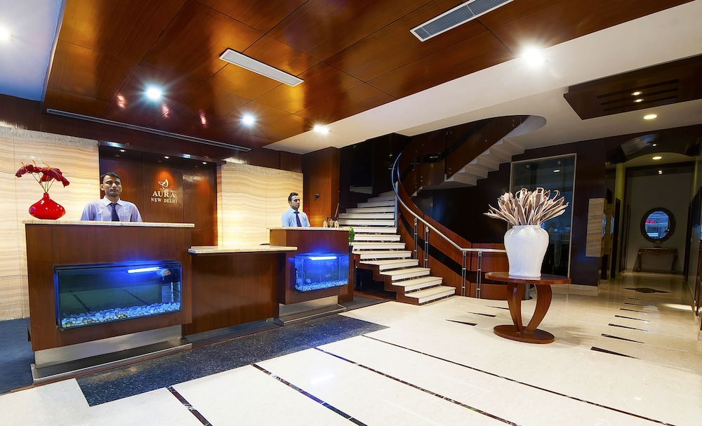 hotel aura paharganj