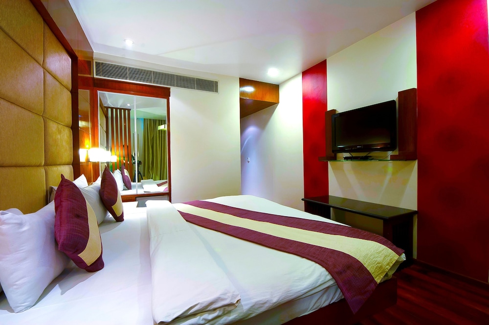 hotel aura paharganj