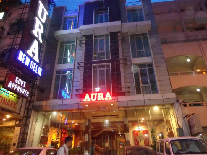 hotel aura paharganj