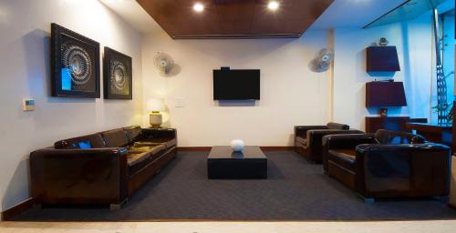 hotel aura paharganj