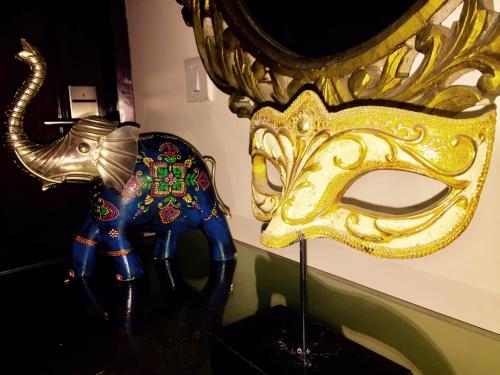 hotel aura paharganj