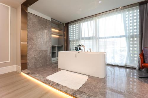 mercure jinan west