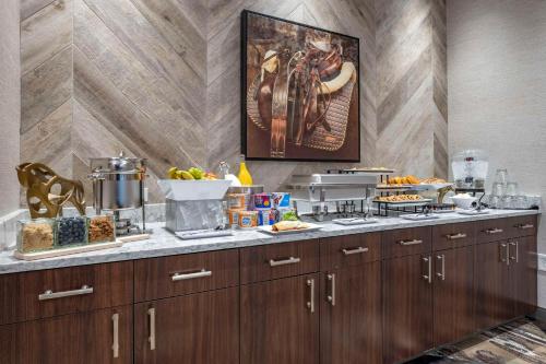 cambria hotel louisville downtown whiskey row