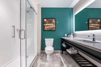 cambria hotel louisville downtown whiskey row