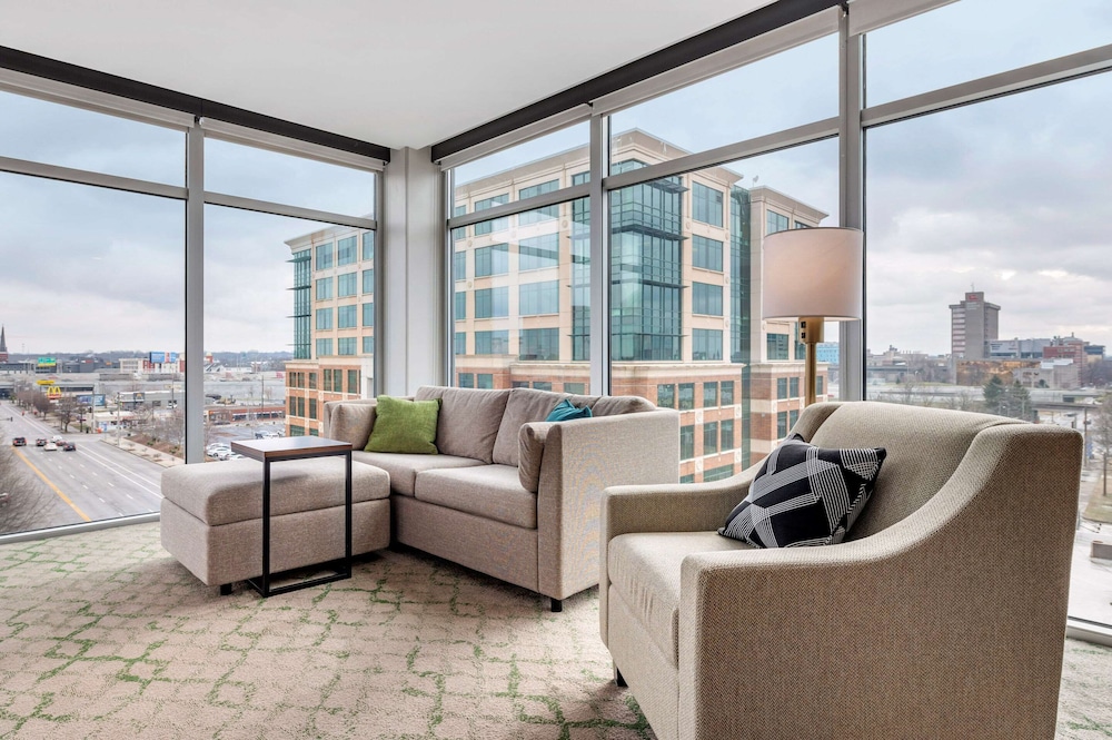 cambria hotel louisville downtown whiskey row