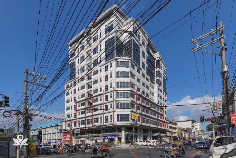 golden panda dormtel by reddoorz
