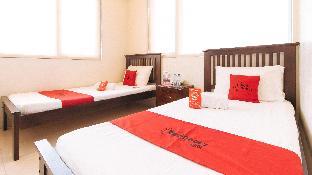 golden panda dormtel by reddoorz