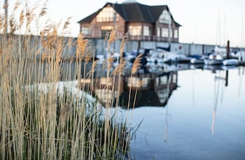 bades huk marina hotel