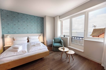 bades huk marina hotel