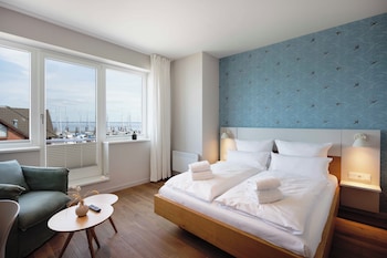 bades huk marina hotel