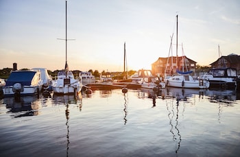 bades huk marina hotel