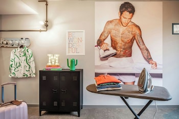 moxy bordeaux hotel