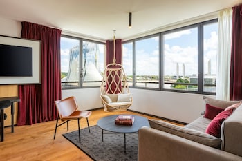 renaissance bordeaux hotel