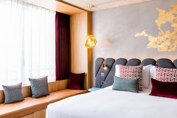 renaissance bordeaux hotel