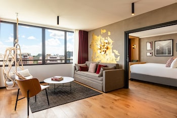 renaissance bordeaux hotel