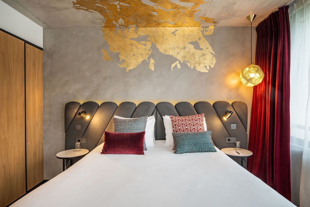 renaissance bordeaux hotel