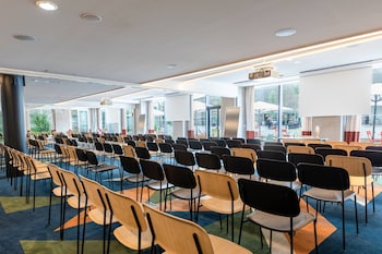 renaissance bordeaux hotel