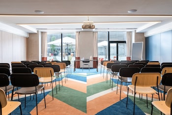 renaissance bordeaux hotel