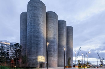 renaissance bordeaux hotel