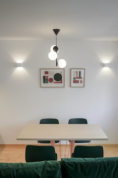 lisbon serviced apartments principe real