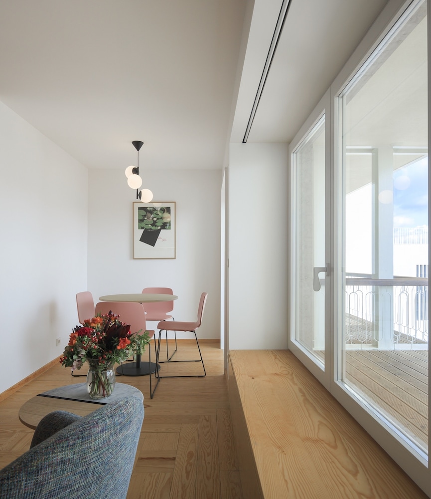 lisbon serviced apartments principe real