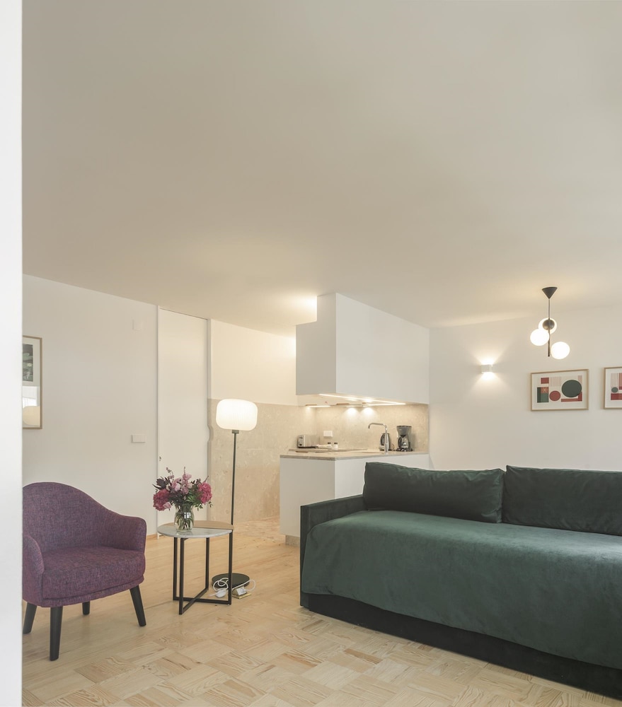 lisbon serviced apartments principe real