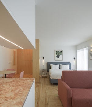 lisbon serviced apartments principe real