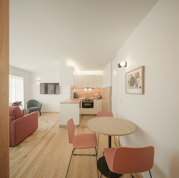 lisbon serviced apartments principe real