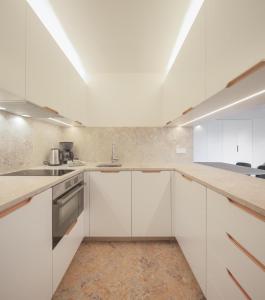 lisbon serviced apartments principe real