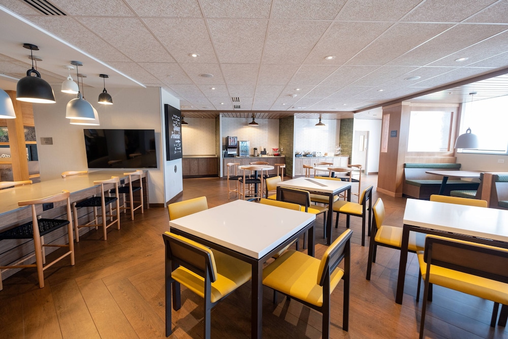 fairfield inn and suites by marriott fond du lac