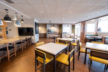 fairfield inn and suites by marriott fond du lac