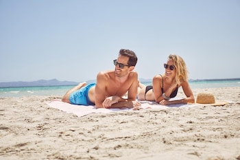 sofia alcudia beach hotel