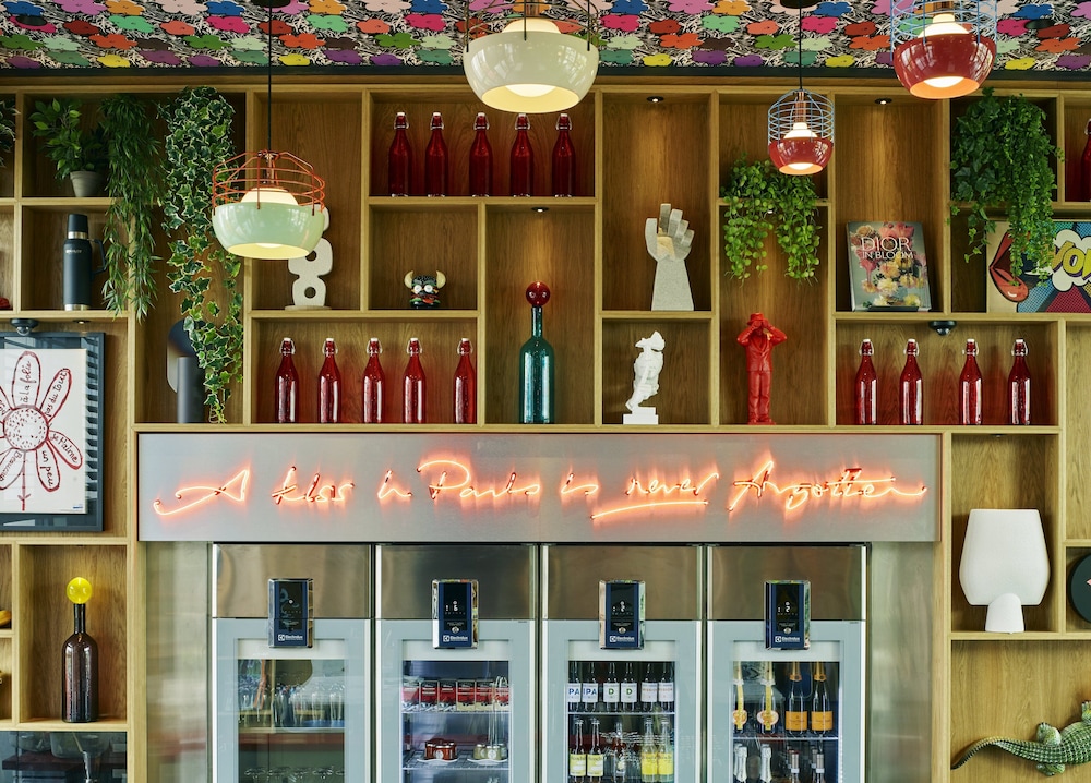 citizenm paris champs elysees