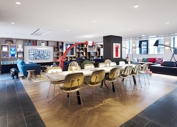 citizenm paris champs elysees