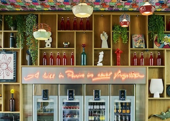 citizenm paris champs elysees