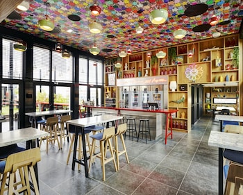 citizenm paris champs elysees