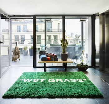 citizenm paris champs elysees