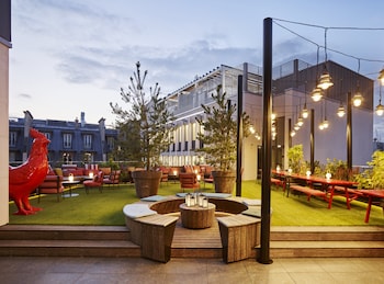 citizenm paris champs elysees