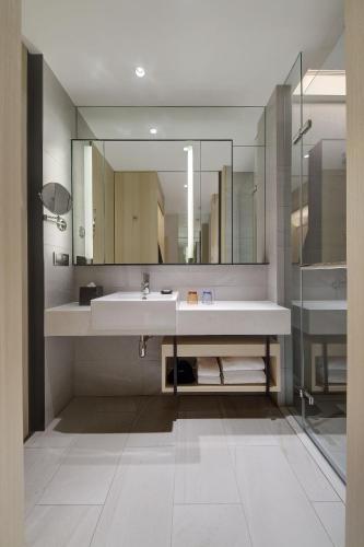 jasper young hotel banqiao