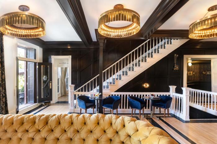 national exchange hotel