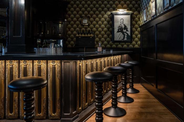 national exchange hotel