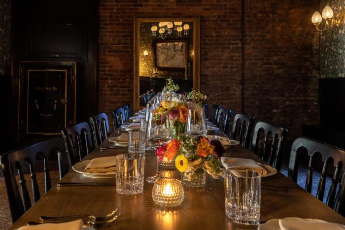 national exchange hotel