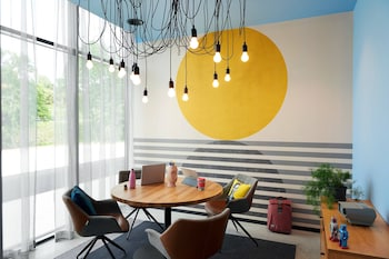 moxy sophia antipolis