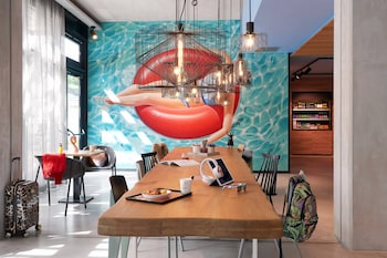 moxy sophia antipolis