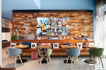 moxy sophia antipolis