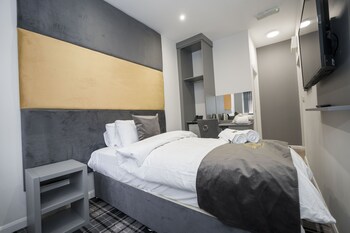 42 apart hotel