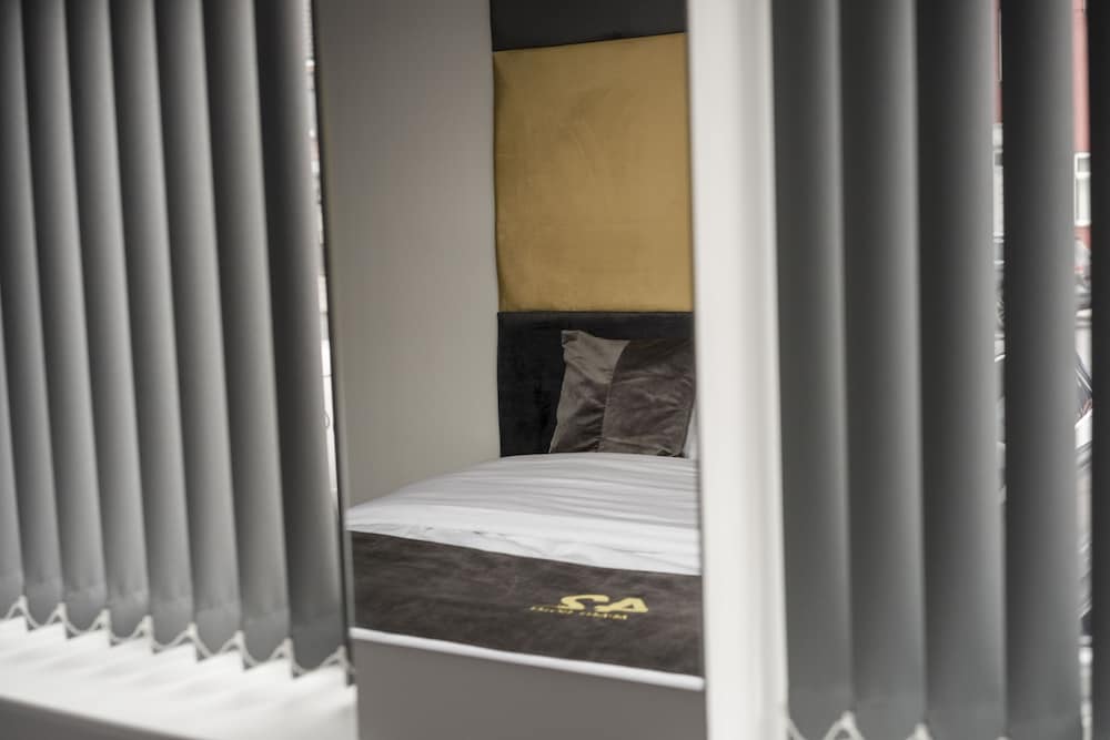 42 apart hotel