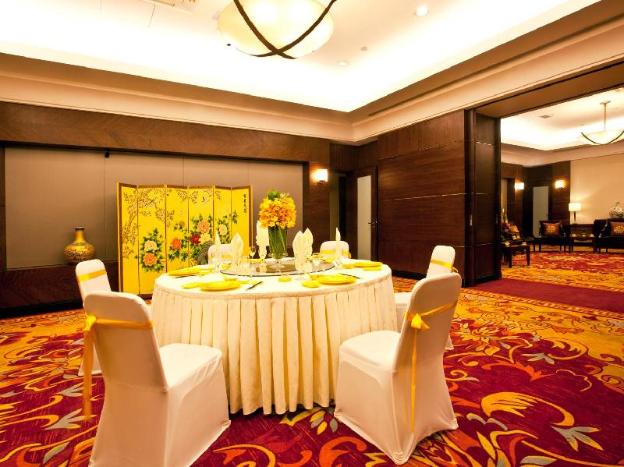 kunming green lake hotel
